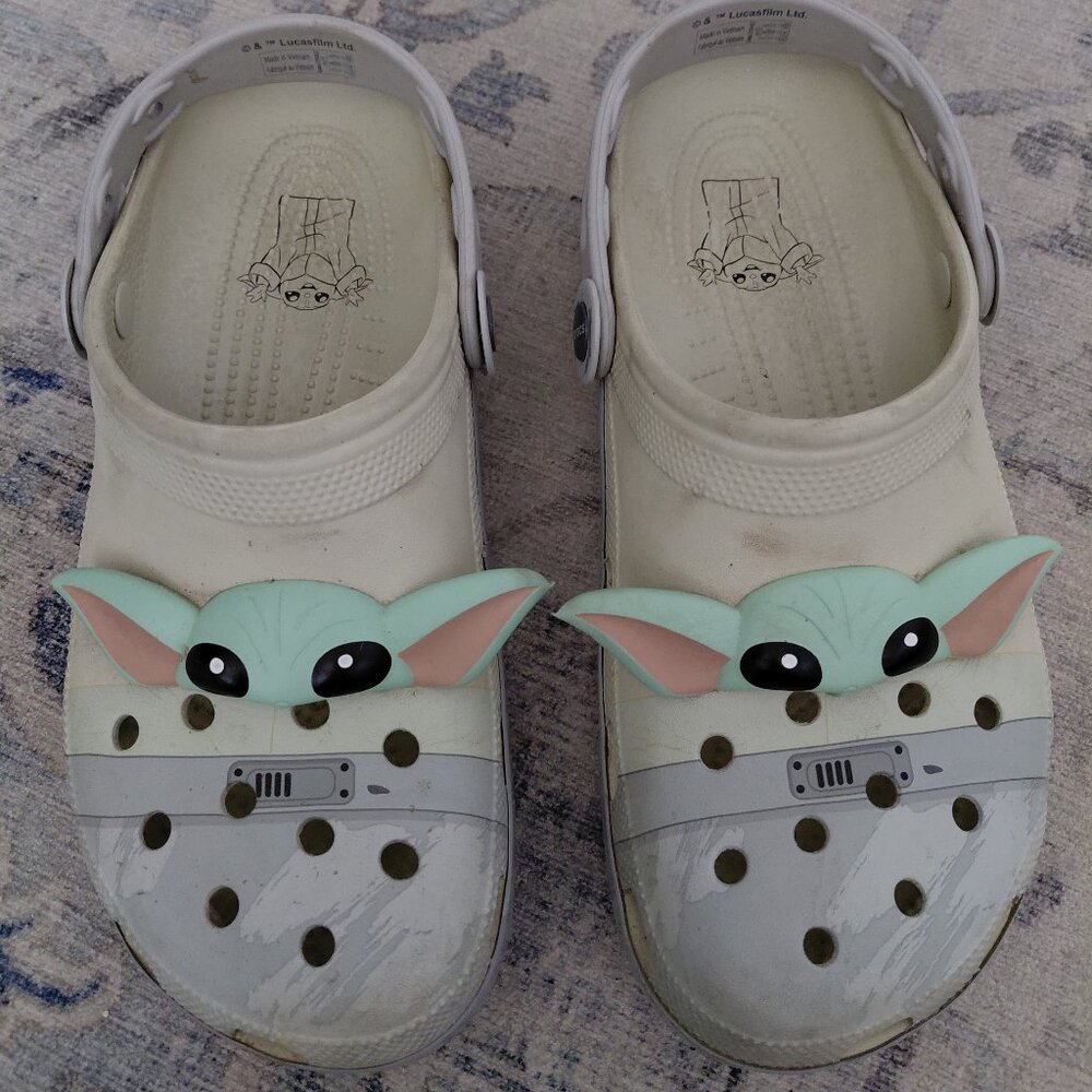 Crocs Unisex Adult Star Wars Grogu Classic Slip On Clogs Size 11